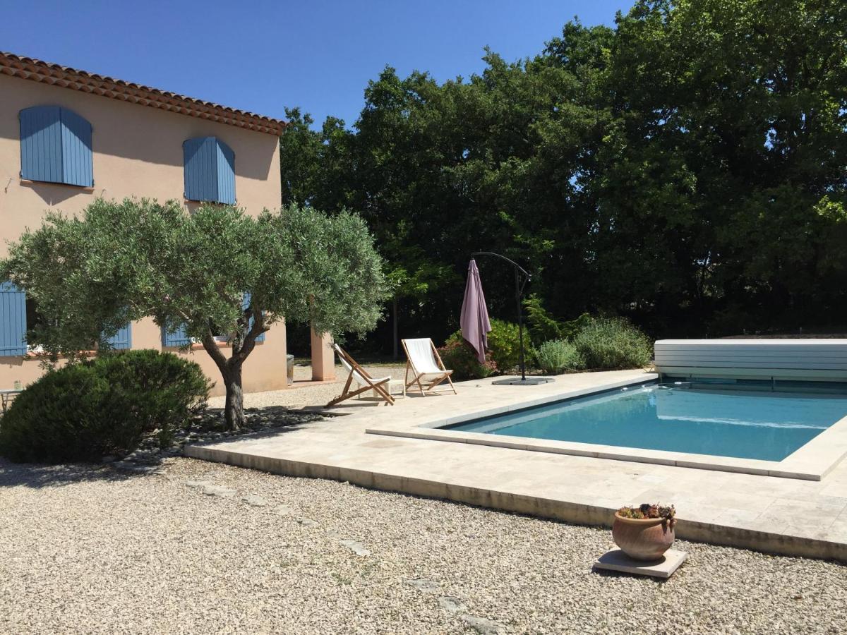 Villa Louanne Pertuis Bagian luar foto