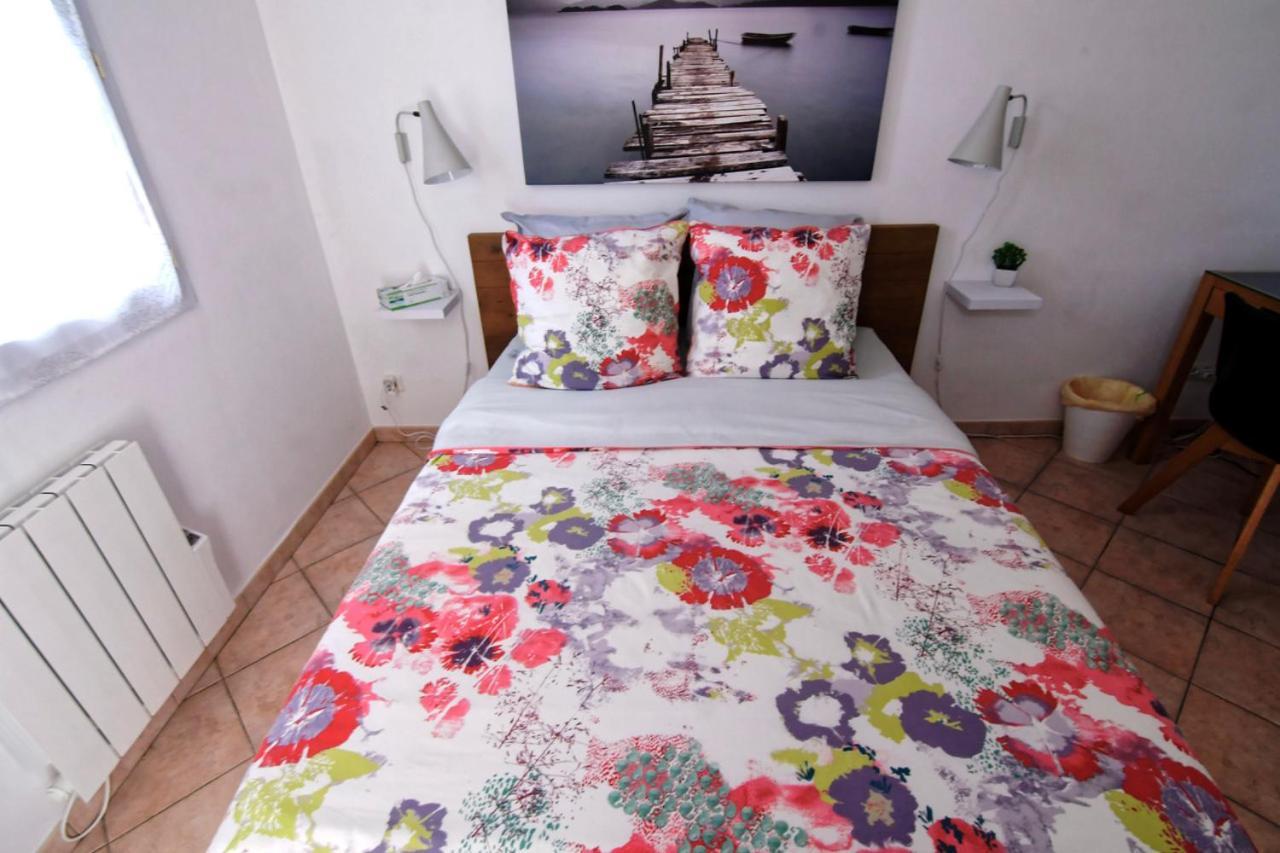 Villa Louanne Pertuis Bagian luar foto